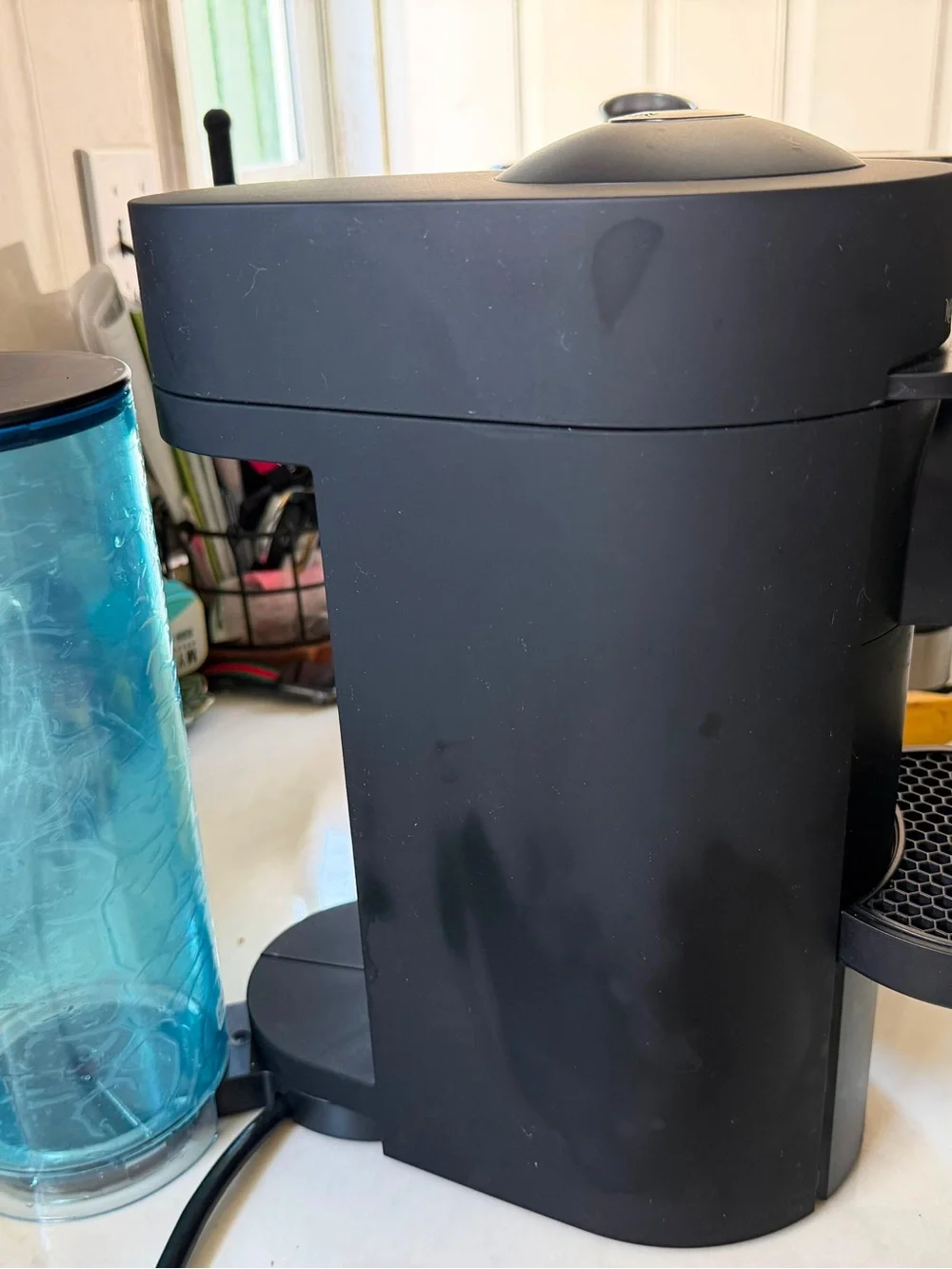 Nespresso Single-Serve Coffee Maker in Black USED ONLY ONCE